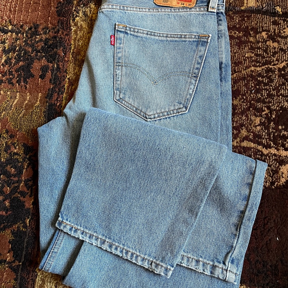 Levi's Men's Light Blue Relaxed Jeans